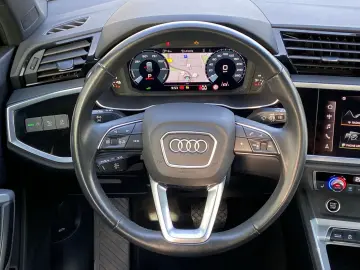 AUDI Q3 45 TFSIe  LED Navi RFK Connect