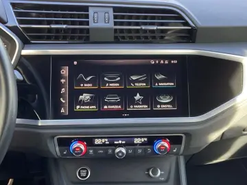 AUDI Q3 45 TFSIe  LED Navi RFK Connect