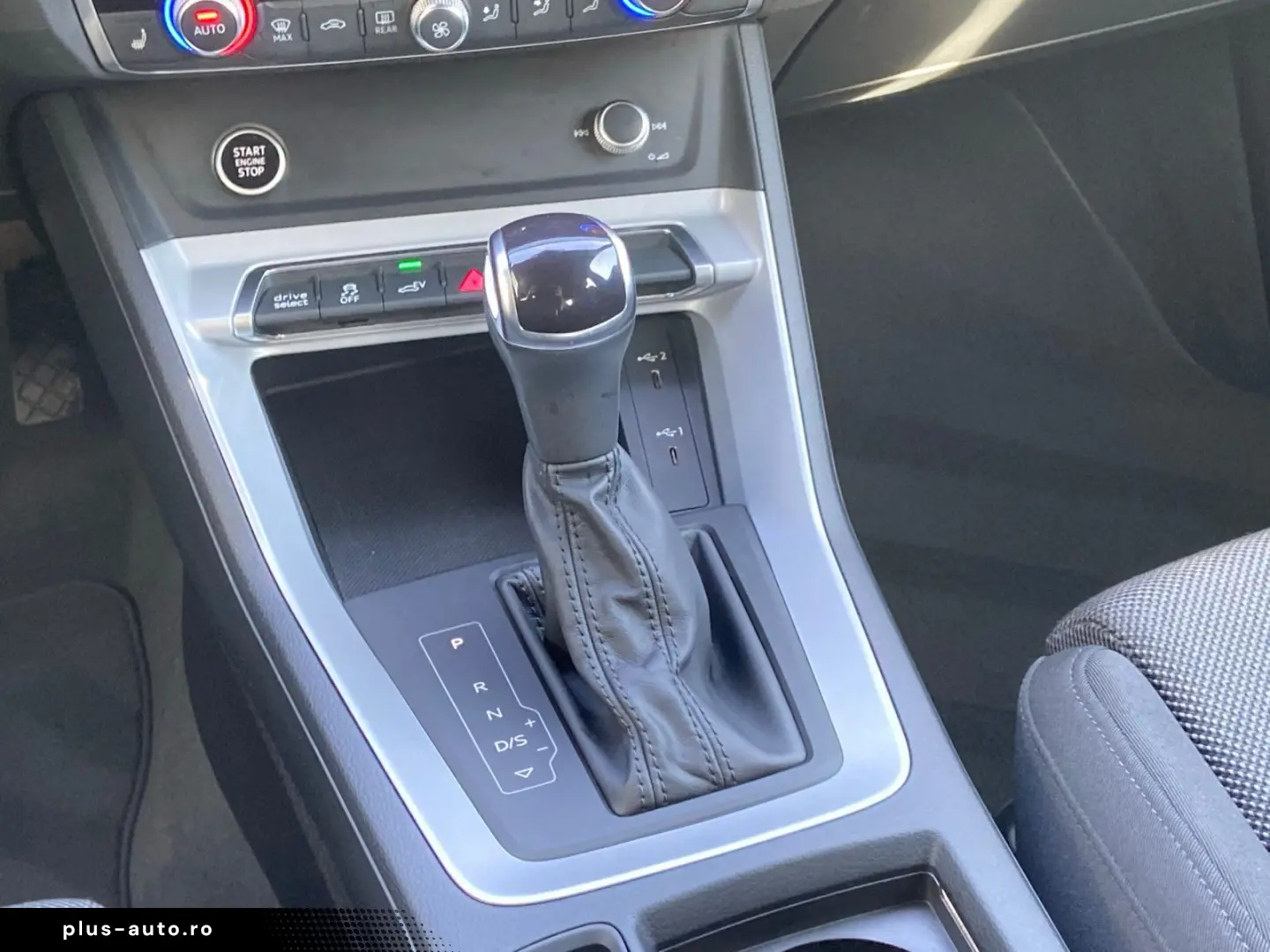 AUDI Q3 45 TFSIe  LED Navi RFK Connect