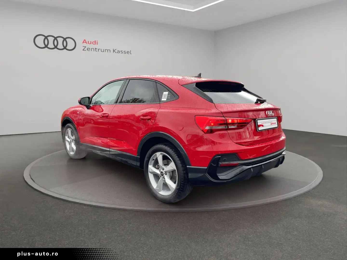 AUDI Q3 SB 45 TFSI e S line LED Navi Alcantara AHK