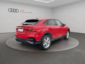 AUDI Q3 SB 45 TFSI e S line LED Navi Alcantara AHK