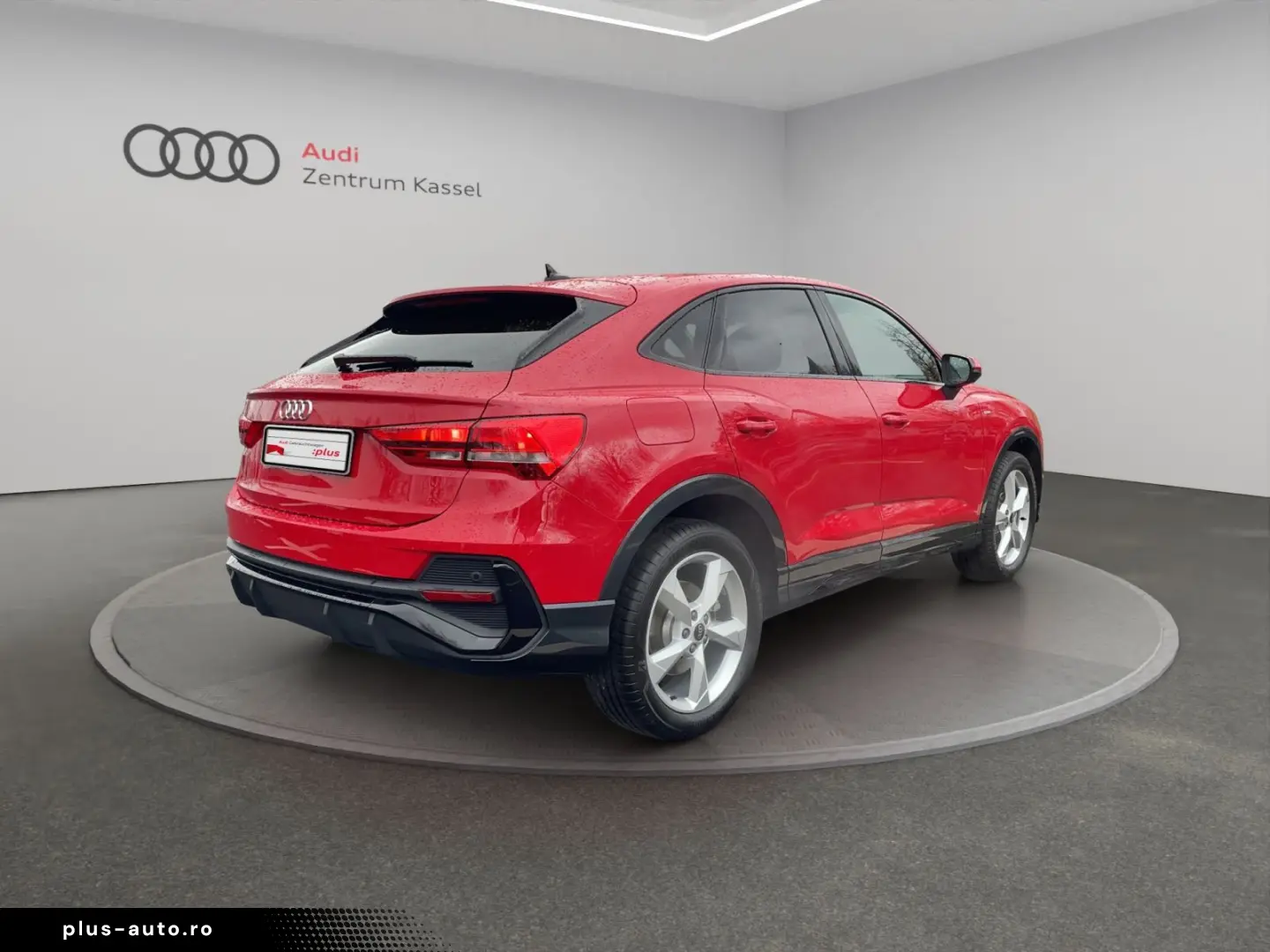 AUDI Q3 SB 45 TFSI e S line LED Navi Alcantara AHK