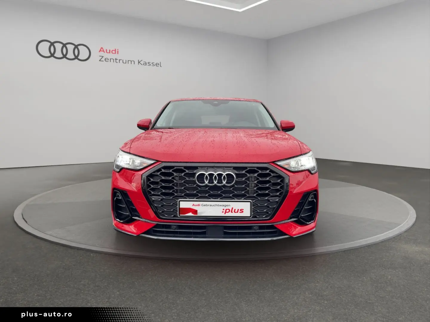 AUDI Q3 SB 45 TFSI e S line LED Navi Alcantara AHK