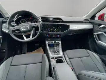 AUDI Q3 SB 45 TFSI e S line LED Navi Alcantara AHK