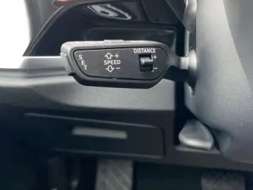 AUDI Q3 SB 45 TFSI e S line LED Navi Alcantara AHK
