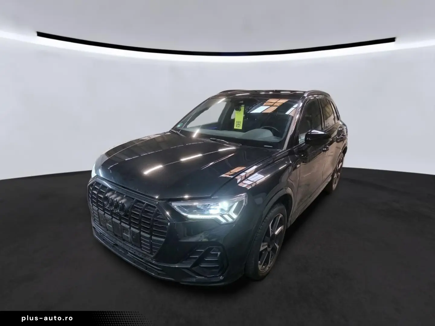 AUDI Q3 45TFSie 2x S LINE ALL-BLACK SONOS PANO 360