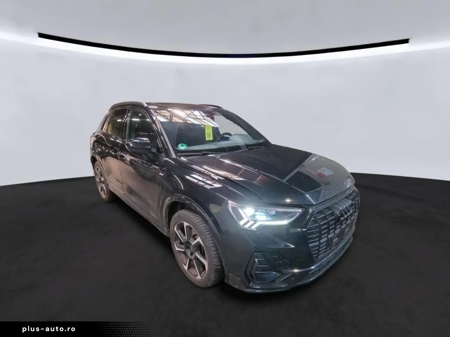AUDI Q3 45TFSie 2x S LINE ALL-BLACK SONOS PANO 360