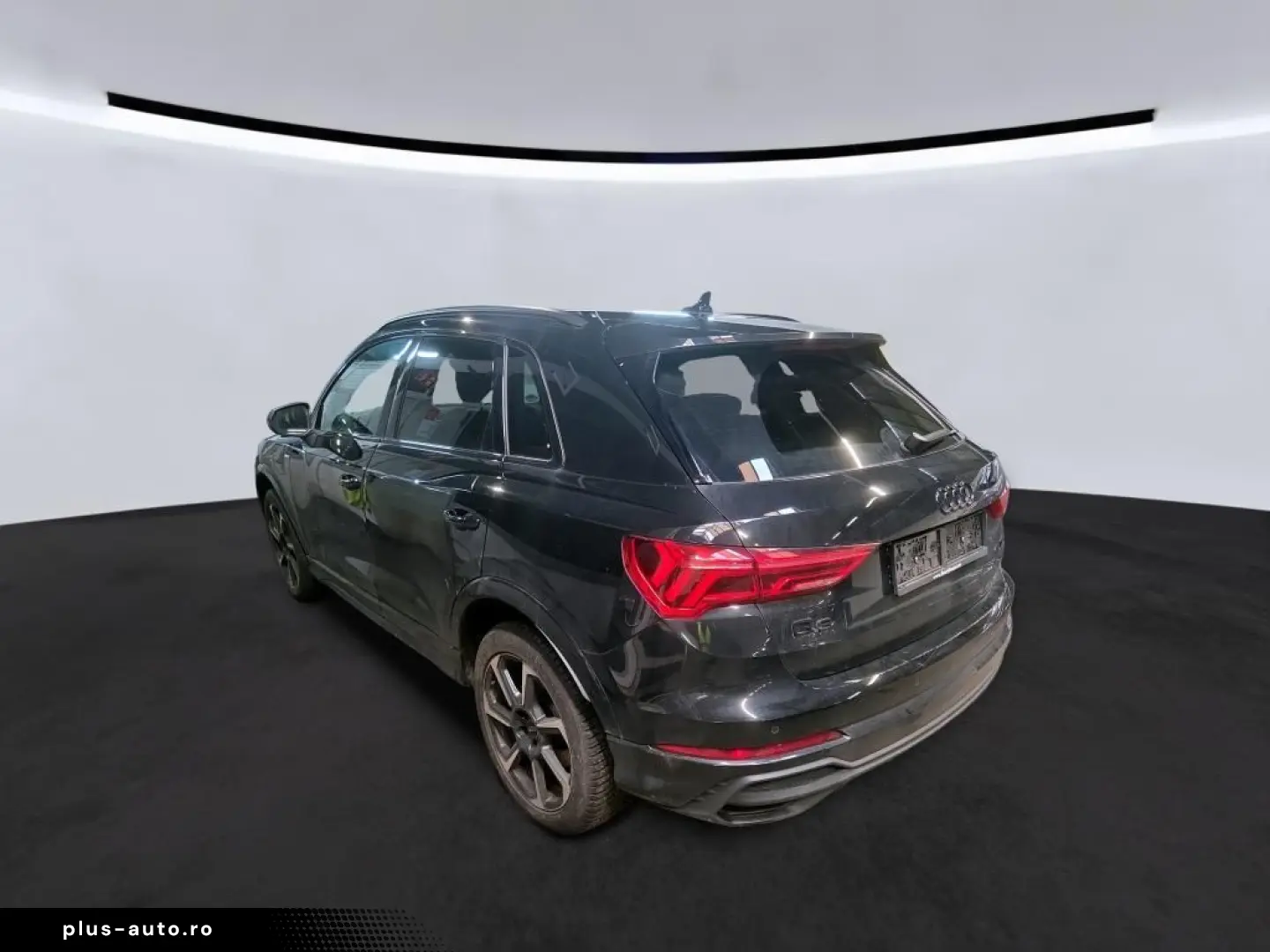 AUDI Q3 45TFSie 2x S LINE ALL-BLACK SONOS PANO 360