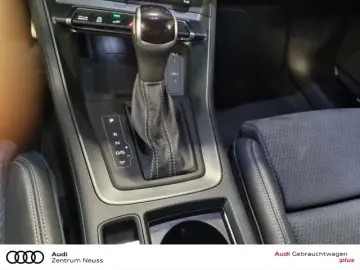 AUDI Q3 S-Line 45 TFSIe ACC AHK MATRIX-LED CARPLAY