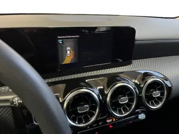 MERCEDES-BENZ CLA 180 d Coupe MBUX LED Navi AUT PTS SHZ