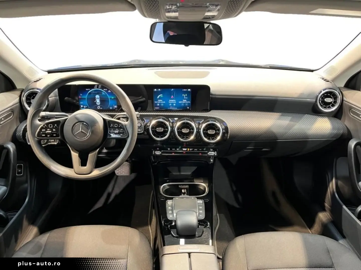 MERCEDES-BENZ CLA 180 d Coupe MBUX LED Navi AUT PTS SHZ