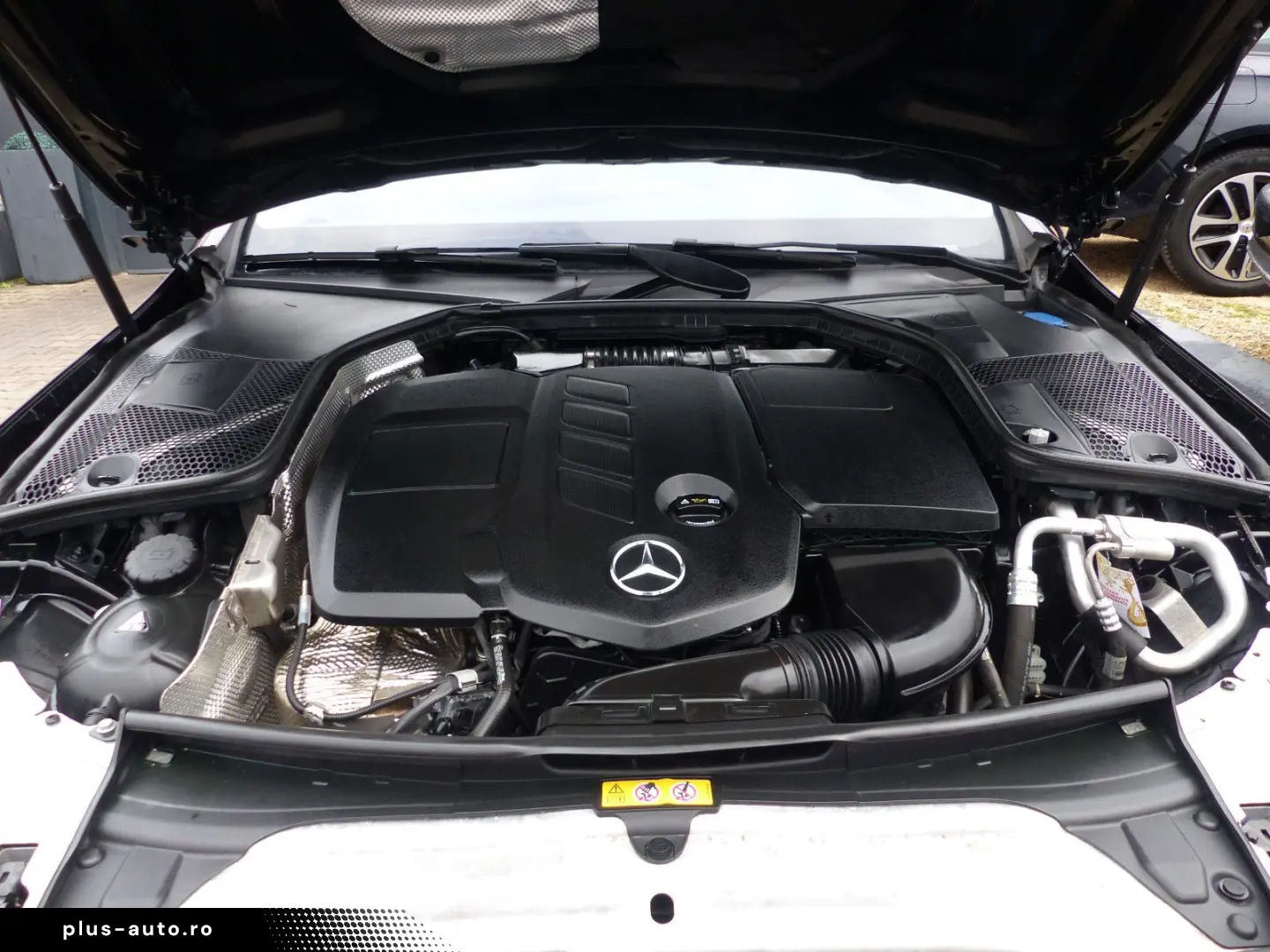 MERCEDES-BENZ C 200 d Automatik PANORAMDACH LED PDC SHZ