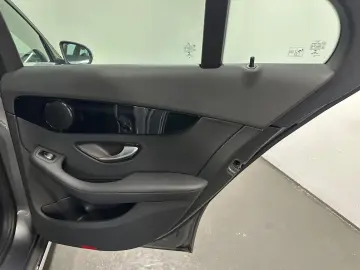 MERCEDES-BENZ C 200 d LIMO SH NAVI TEMPO KLIMA LED