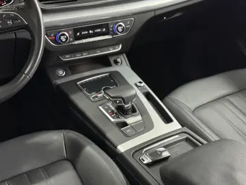 Audi Q5 2.0 TDI quattro Design Luxe