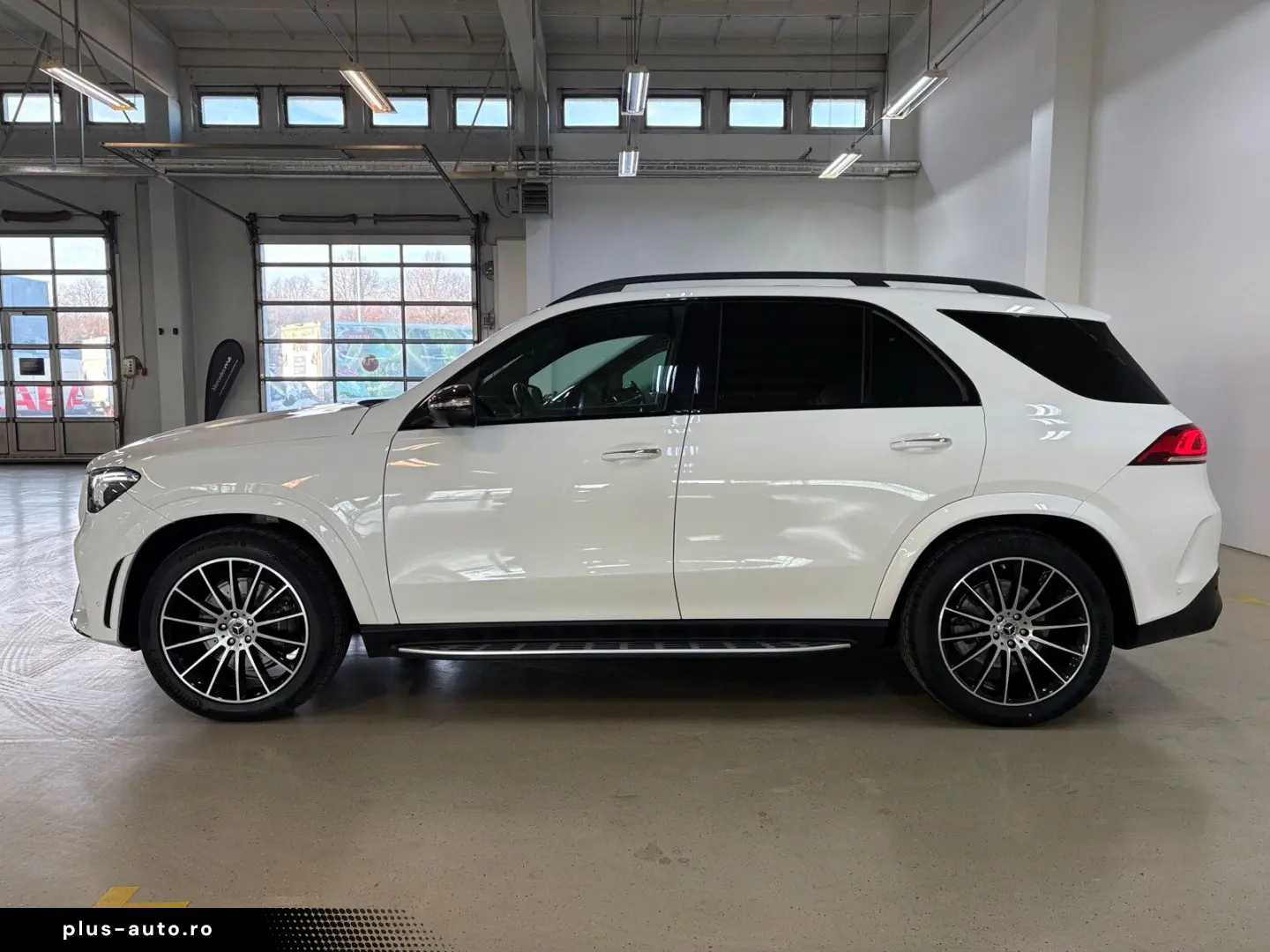 MERCEDES-BENZ GLE 400 d 4M AMG Pano Distr LED Night &hellip;