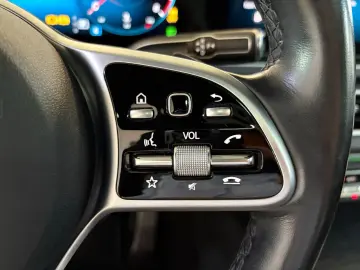 MERCEDES-BENZ GLE 400 d 4M AMG Pano Distr LED Night &hellip;