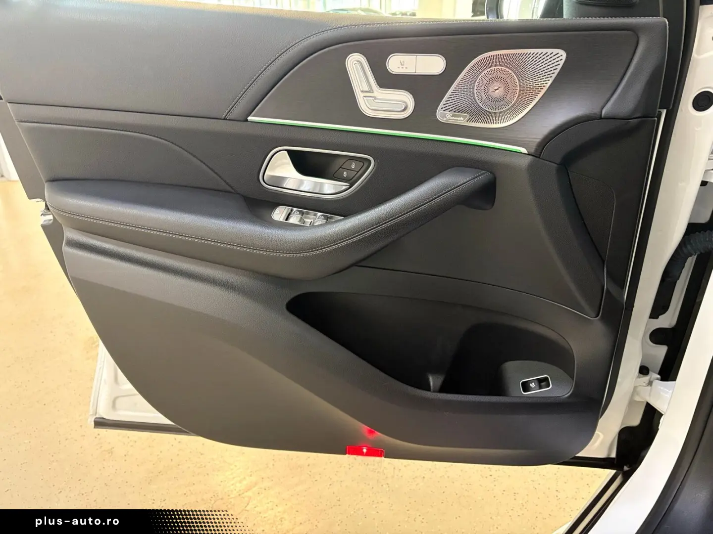 MERCEDES-BENZ GLE 400 d 4M AMG Pano Distr LED Night &hellip;