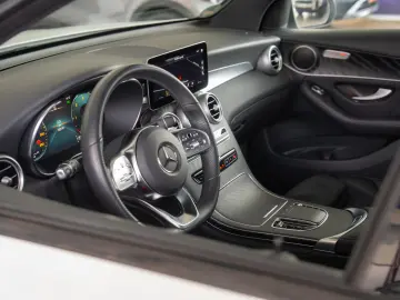 Mercedes-Benz GLC 220 d 4MATIC 9G-TRONIC  AMG Line