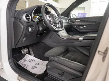 Mercedes-Benz GLC 220 d 4MATIC 9G-TRONIC  AMG Line