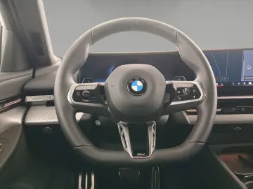 BMW 520d xDrive Lim. M Sport Dr.Assist  AHK Kamera