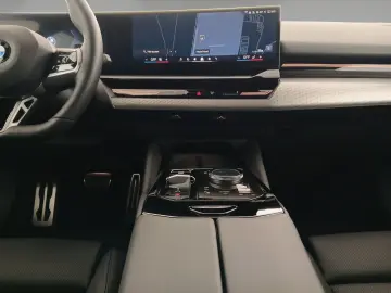 BMW 520d xDrive Lim. M Sport Dr.Assist  AHK Kamera