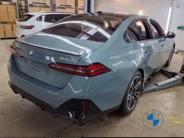 BMW 520d xDrive M Sport Pro AHK Pano Standhzg. DA PA