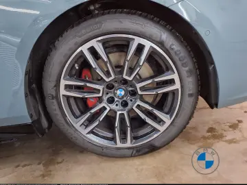 BMW 520d xDrive M Sport Pro AHK Pano Standhzg. DA PA