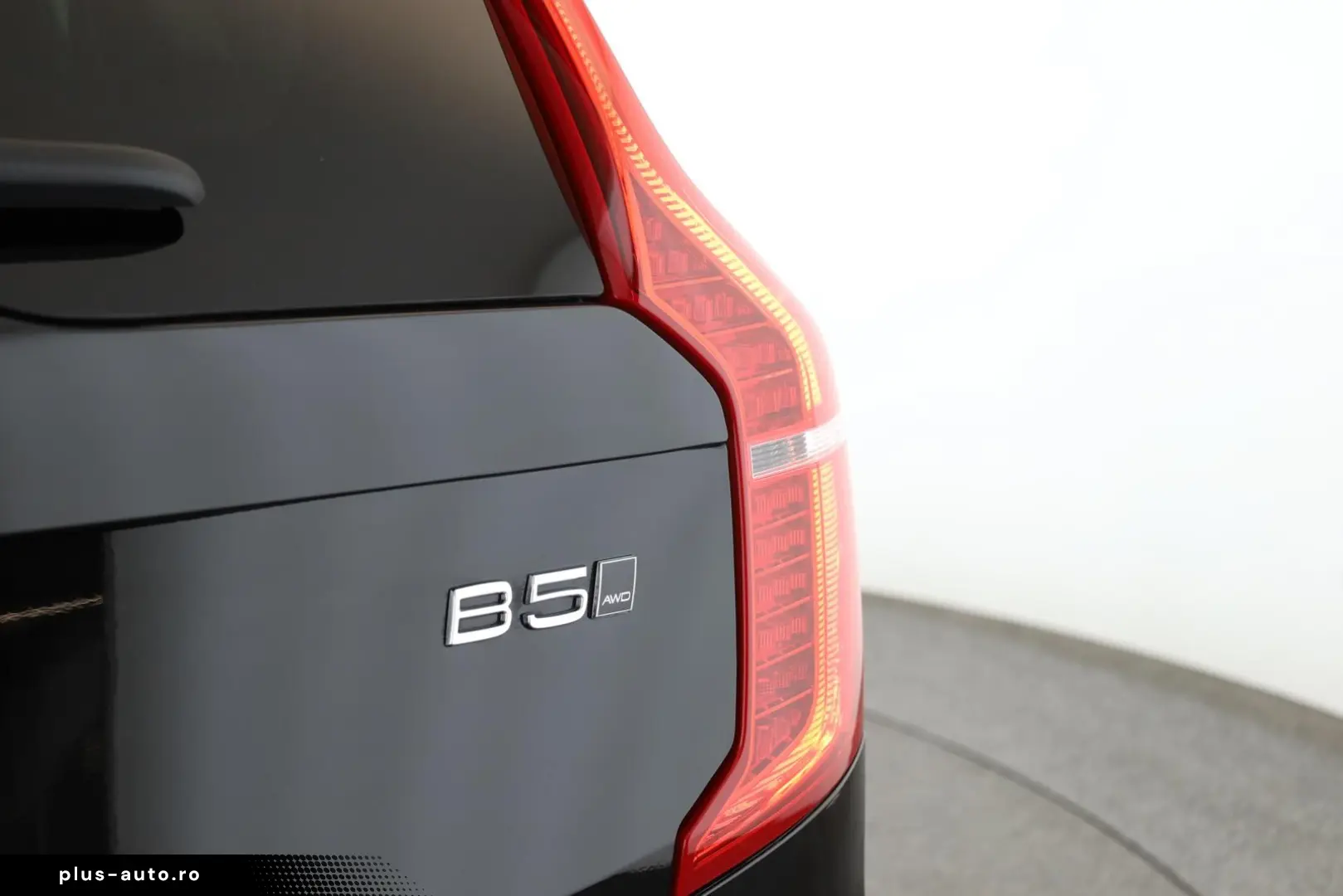 VOLVO XC90 B5 AWD Core