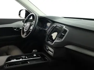 VOLVO XC90 B5 AWD Core