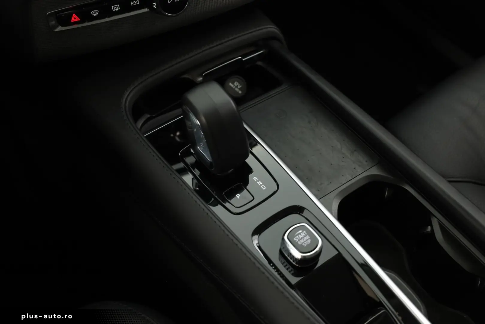 VOLVO XC90 B5 AWD Core