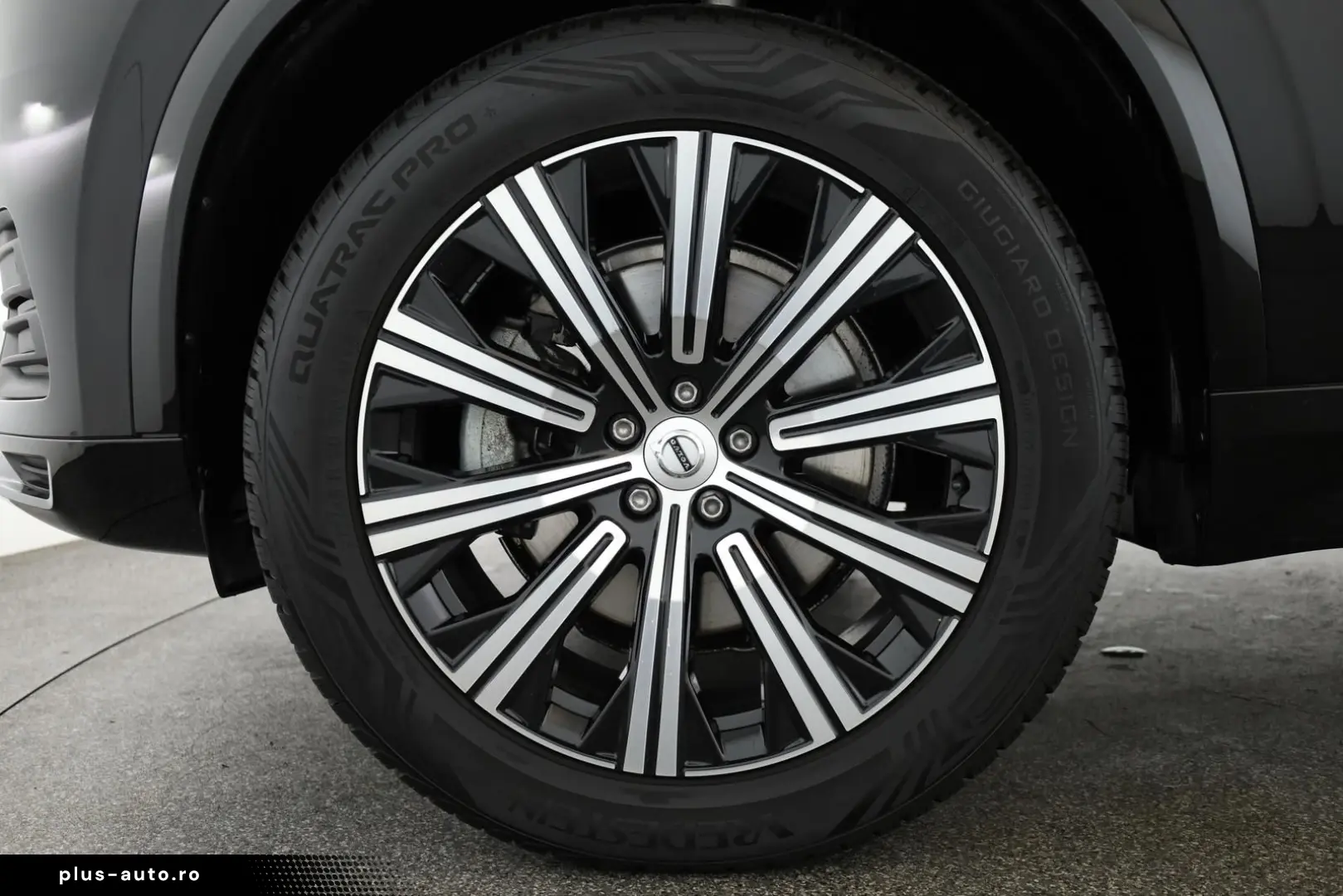 VOLVO XC90 B5 AWD Core