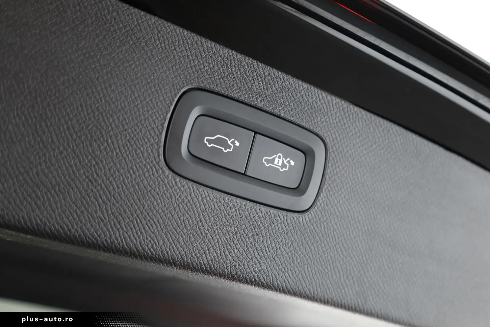 VOLVO XC90 B5 AWD Core