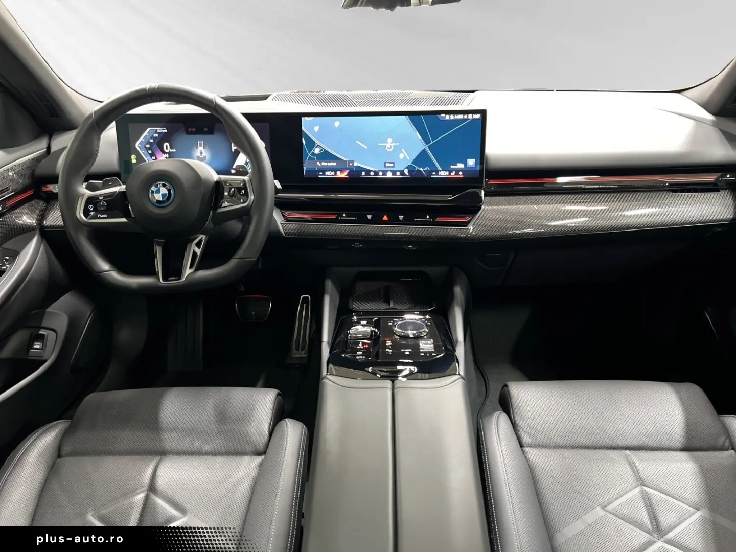 BMW 530e xDrive M Sport Pro AHK Pano B&W