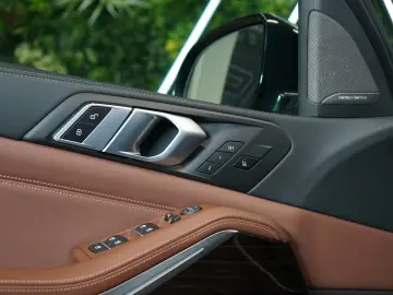 BMW X5  M50d XDRIVE HUD AIR-SUSP