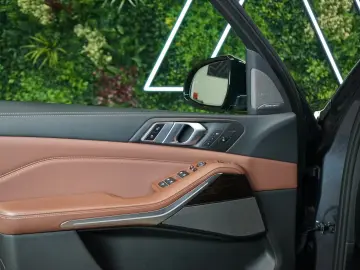 BMW X5  M50d XDRIVE HUD AIR-SUSP