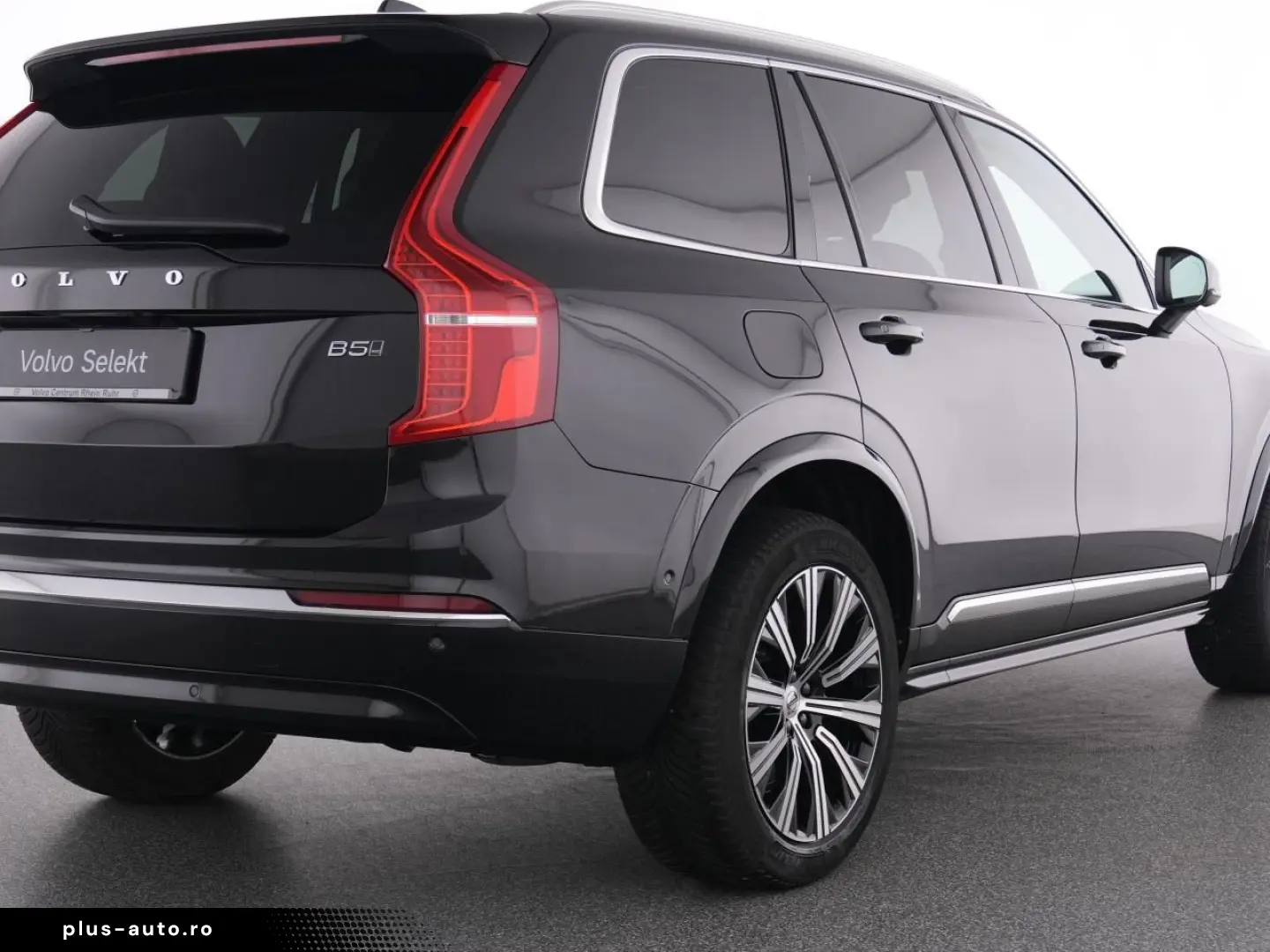 VOLVO XC90 B5 AWD PLUS BRIGHT