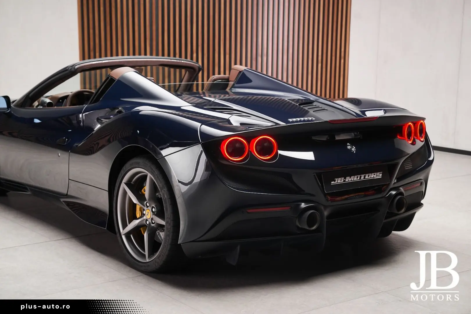 FERRARI F8 Spider Blu Pozzi Lift Racing Seats Scuderia