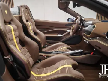 FERRARI F8 Spider Blu Pozzi Lift Racing Seats Scuderia