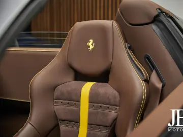 FERRARI F8 Spider Blu Pozzi Lift Racing Seats Scuderia