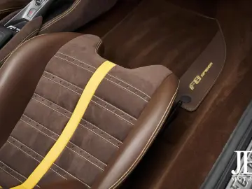 FERRARI F8 Spider Blu Pozzi Lift Racing Seats Scuderia