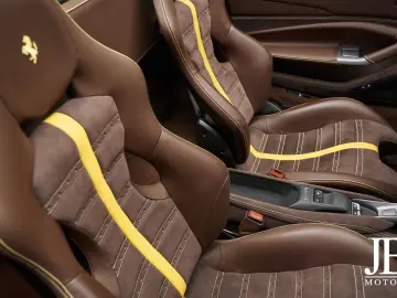 FERRARI F8 Spider Blu Pozzi Lift Racing Seats Scuderia