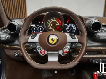 FERRARI F8 Spider Blu Pozzi Lift Racing Seats Scuderia