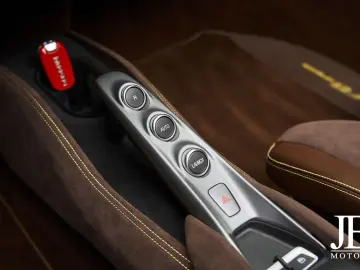 FERRARI F8 Spider Blu Pozzi Lift Racing Seats Scuderia