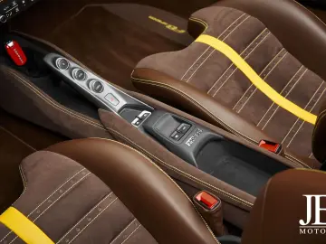 FERRARI F8 Spider Blu Pozzi Lift Racing Seats Scuderia