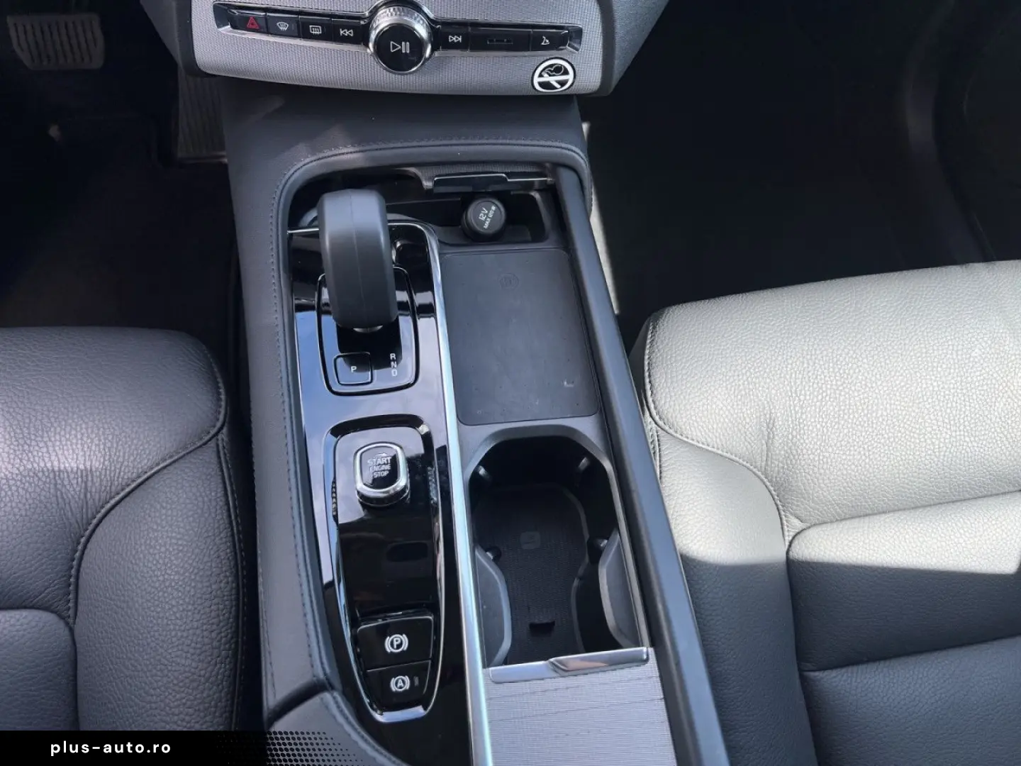 VOLVO XC90 T8 AWD Plug-in Core