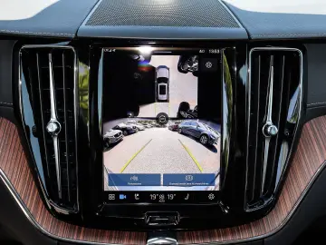 VOLVO XC60 Ultimate Dark AWD B5 Benzin EU6d HUD StandH