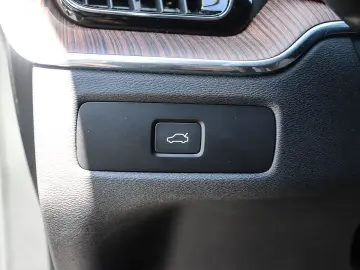 VOLVO XC60 Ultimate Dark AWD B5 Benzin EU6d HUD StandH