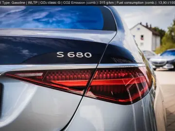 Mercedes-Benz MAYBACH S 680 4M 1 DIN 100 Limited Edition