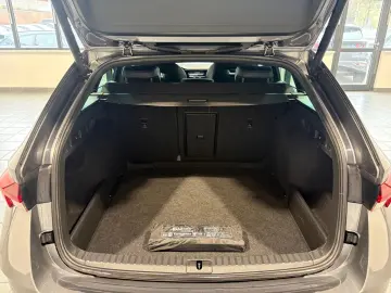 SKODA Octavia Combi 2.0 TDI   RS DSG ACC LED