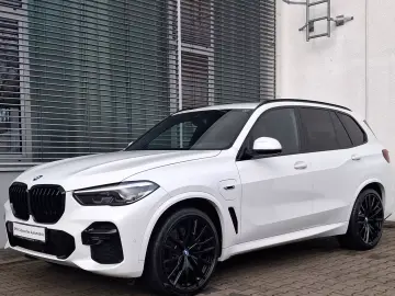 BMW X5 xDr45e iPerf M Sportpaket LED Navi